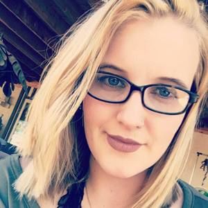 Meet your Posher, Lillian